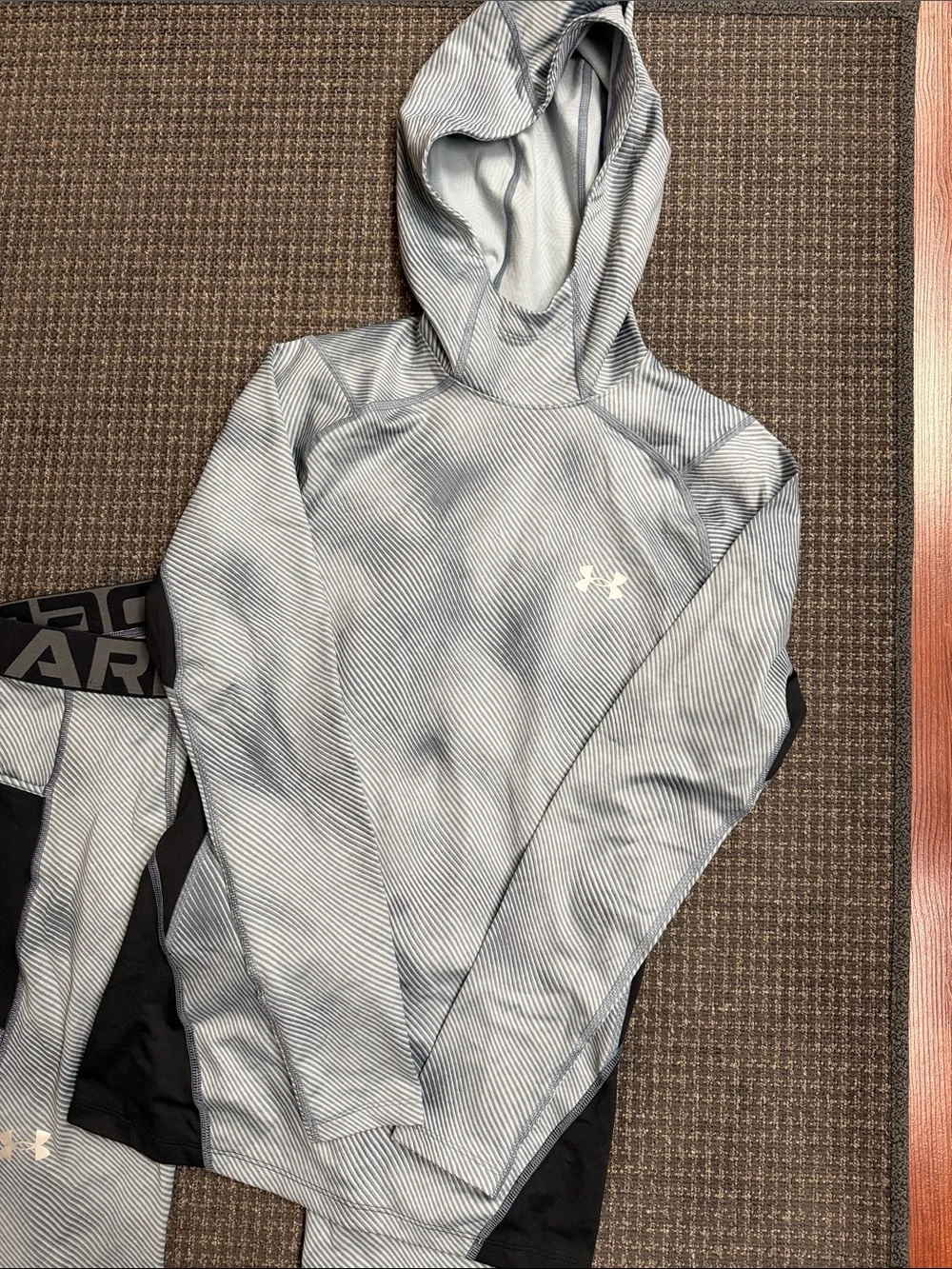 Under Armour Kids Light Gray and Black Hooded Legging Set
